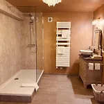 Panzió Au Refuge Du Speleo