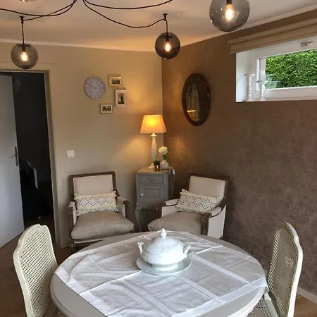 Au Refuge Du Speleo Bed & Breakfast *